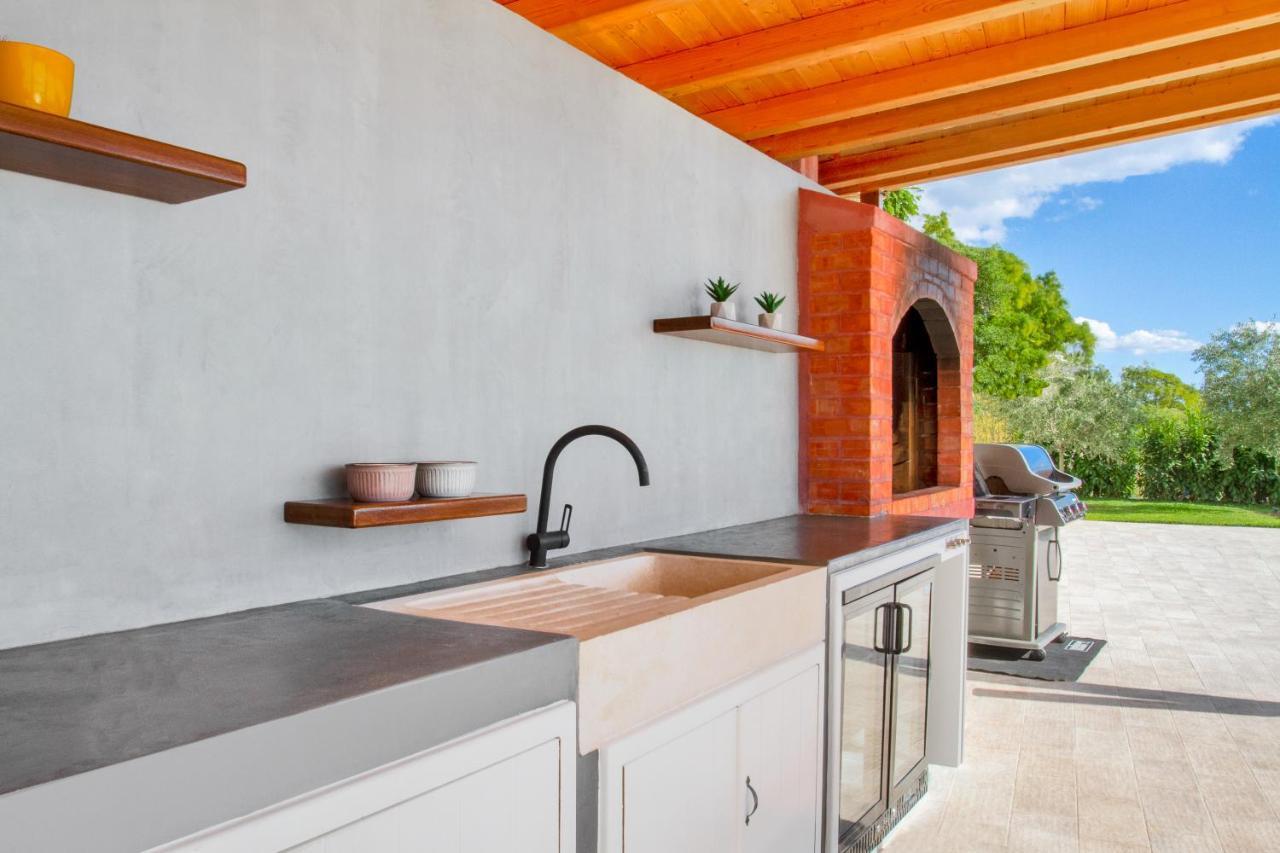 Villa Old Stone House Gp Podstrana Exterior foto