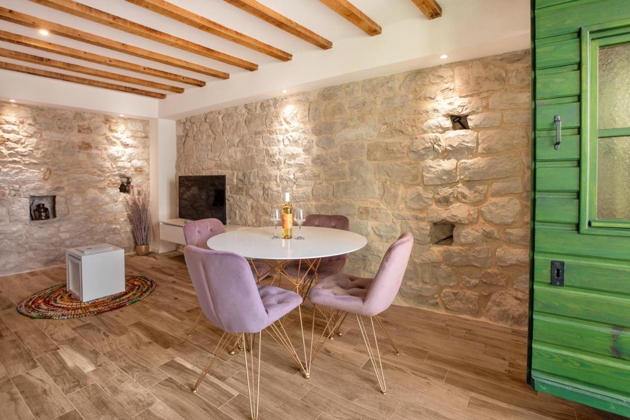Villa Old Stone House Gp Podstrana Exterior foto